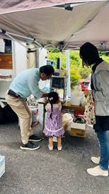 �l, �q��, ����, ���� ���܂܂�Ă���摜

�����I�ɐ������ꂽ����