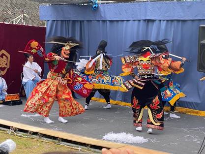 ����, ���O, �l, �X�|�[�c ���܂܂�Ă���摜

�����I�ɐ������ꂽ����