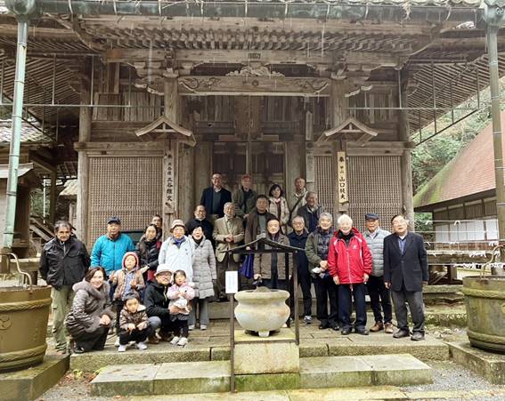 ����, ���O, ���O, ���� ���܂܂�Ă���摜

�����I�ɐ������ꂽ����