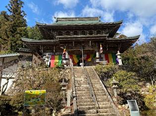 ���O, ����, ��, �d�� ���܂܂�Ă���摜

�����I�ɐ������ꂽ����