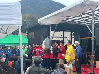 �l, ����, ���O, ���O ���܂܂�Ă���摜

�����I�ɐ������ꂽ����