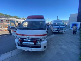 ���ԏ�ɒ�܂��Ă���g���b�N

�����x�̐��x�Ŏ����I�ɐ������ꂽ����