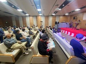 ����, �V��, �l, �e�[�u�� ���܂܂�Ă���摜

�����I�ɐ������ꂽ����