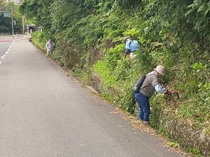 ���O, ���H, ��, �� ���܂܂�Ă���摜

�����I�ɐ������ꂽ����