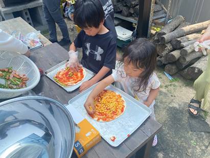 �l, ���O, �q��, ���N ���܂܂�Ă���摜

�����I�ɐ������ꂽ����