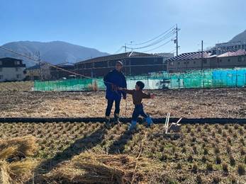 ��, ���O, ���N, �d�� ���܂܂�Ă���摜

�����I�ɐ������ꂽ����