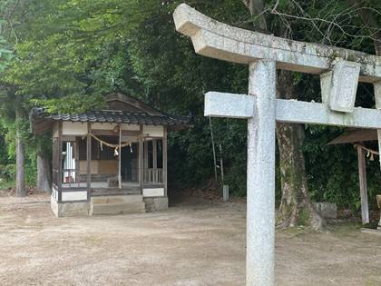 ���O, ��, ����, �t�����g ���܂܂�Ă���摜

�����I�ɐ������ꂽ����