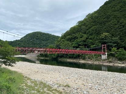 ���̉��𗬂���

�����x�̐��x�Ŏ����I�ɐ������ꂽ����