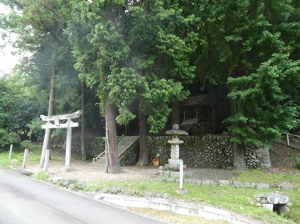 ���O, ��, ���H, �� ���܂܂�Ă���摜

�����I�ɐ������ꂽ����