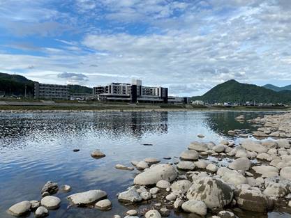 ��̏�ɂ����

�Ⴂ���x�Ŏ����I�ɐ������ꂽ����